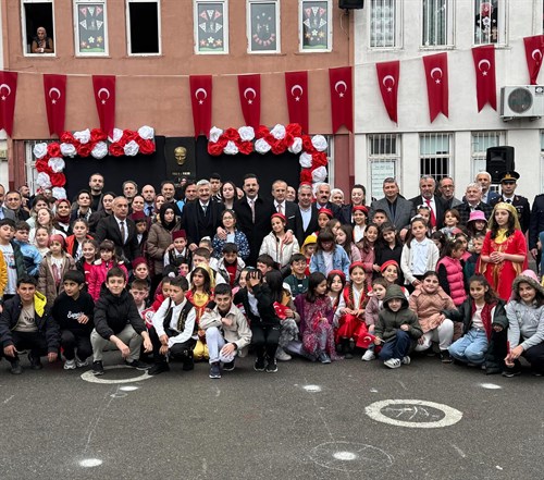 23 Nisan Ulusal Egemenlik ve Çocuk Bayramı Çoşkuyla Kutlandı